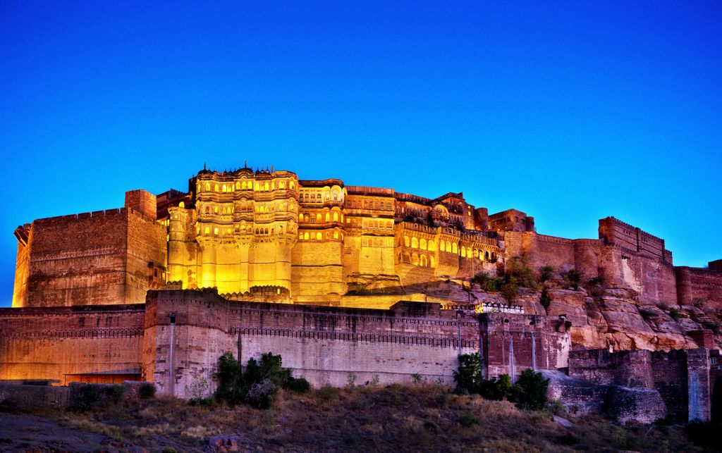 Explore Majestic Forts in India - Must-Visit Heritage Sites